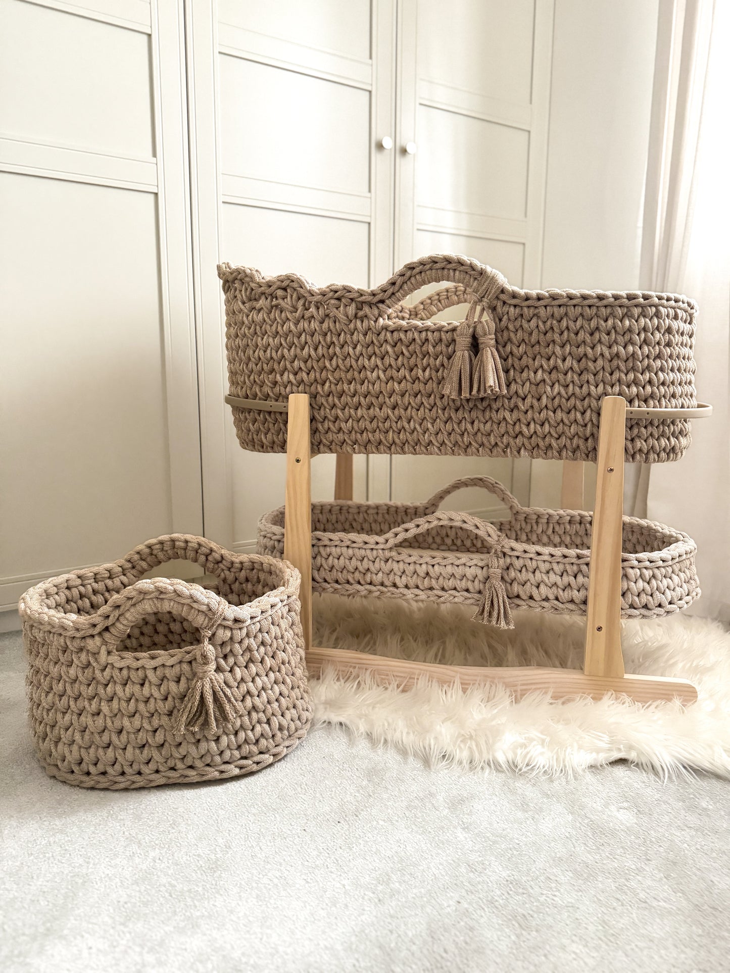 Scalloped Crochet Moses Basket