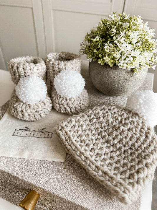 Booties & Hat Pom Pom Set